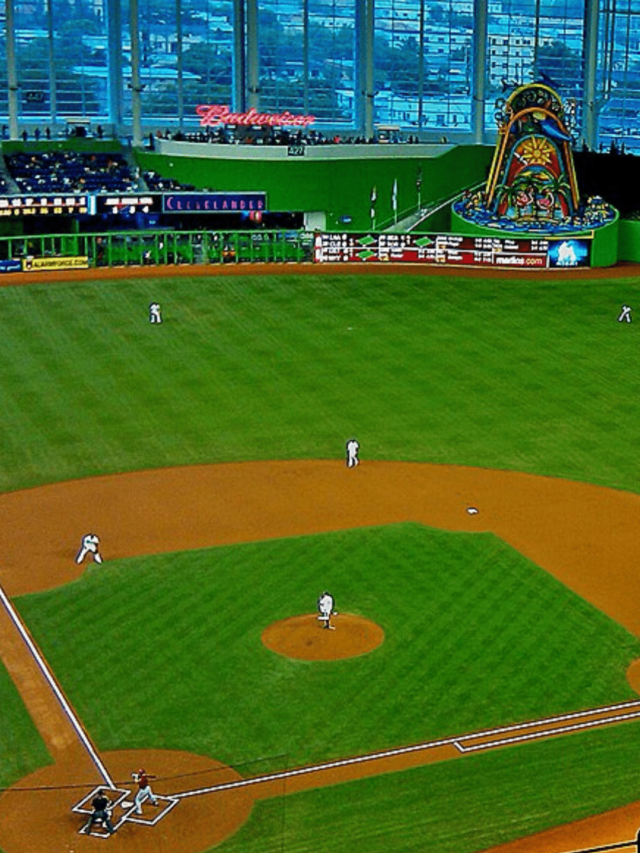 Top 10 MLB stadiums and American ballparks in USA